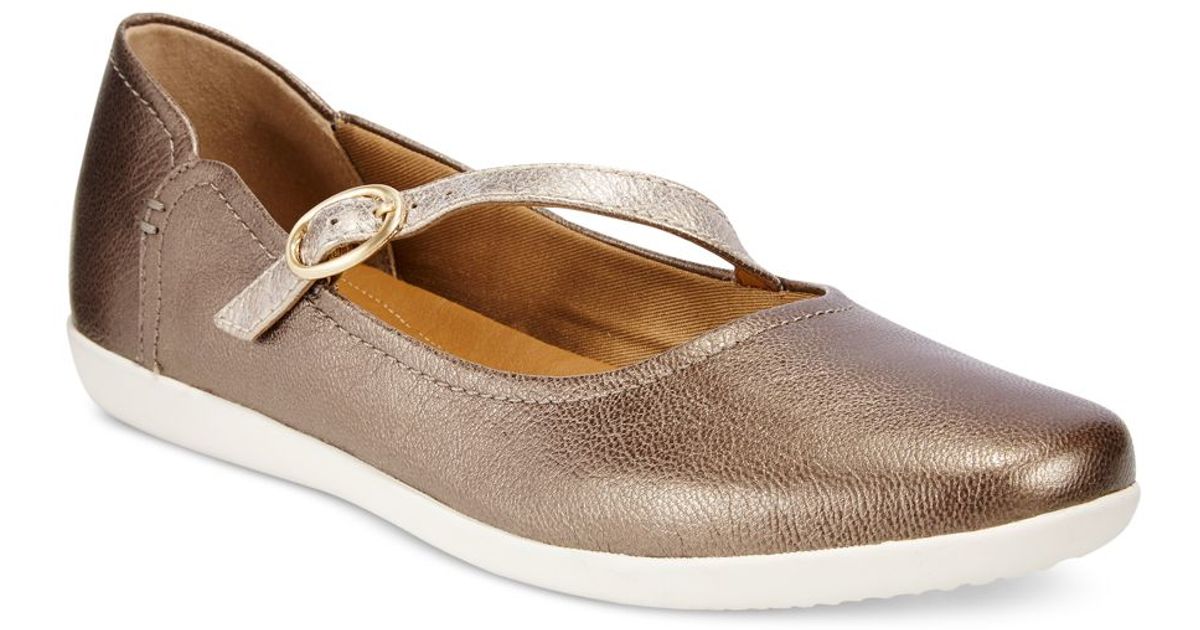clarks mary jane shoes flats